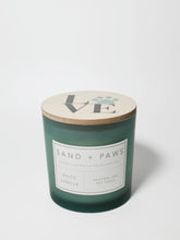 Sand + Paws White Vanilla 21 oz scented candle