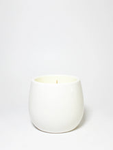 Clean Waves 10 oz scented candle