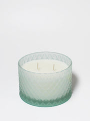 Fresh Laundry 9.5 oz scented candle